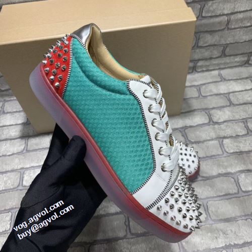 クリスチャンルブタン Christian Louboutin 秋のお出かけに最適 カジュアルシューズ 大人の雰囲気抜群 スタッズ クリスチャンルブタン偽物ブランド 高機能防滑ソール 2021秋冬 リゾートスタイル