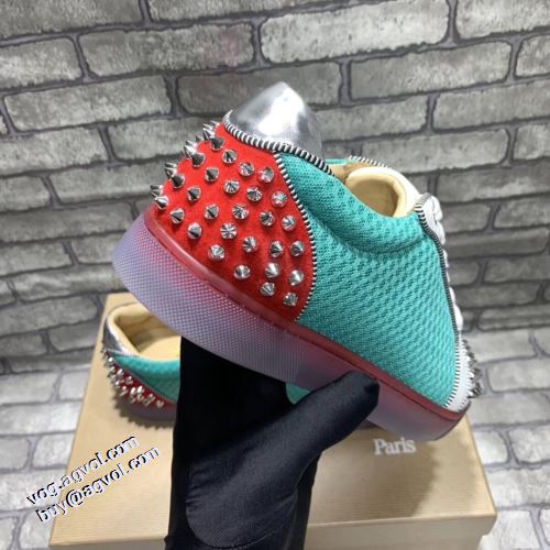 クリスチャンルブタン Christian Louboutin 秋のお出かけに最適 カジュアルシューズ 大人の雰囲気抜群 スタッズ クリスチャンルブタン偽物ブランド 高機能防滑ソール 2021秋冬 リゾートスタイル