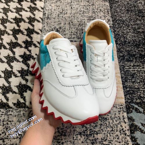 ロードジョグ すべり防止 クリスチャンルブタン Christian Louboutin  カジュアルシューズ 機能性も備えたアイテム クリスチャンルブタンブランドコピー 2021秋冬 クッション加工 オリジナル