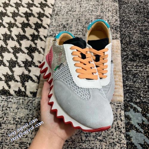 カラーソール 飽きの来ない クッション性 大人の雰囲気抜群 クリスチャンルブタン Christian Louboutin 秋のお出かけに最適 クリスチャンルブタンコピー ブランド ナチュラルな素材感 ランニングシューズ 2021秋冬