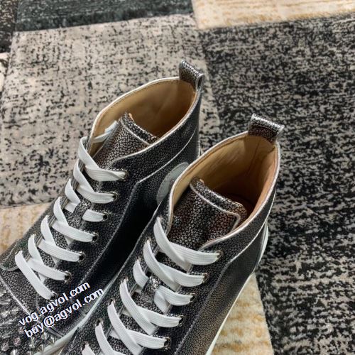 2021秋冬 クリスチャンルブタン Christian Louboutin 今買い◎得 クリスチャンルブタンブランド コピー 履き心地抜群 ハイトップシューズ  クッション性 スタッズ すべり防止 ハイカット