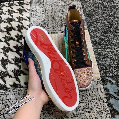 2021秋冬 クリスチャンルブタン Christian Louboutin クリスチャンルブタンブランド コピー スタッズ 機能性も備えたアイテム フラットシューズ 流行を超えた定番シューズ 