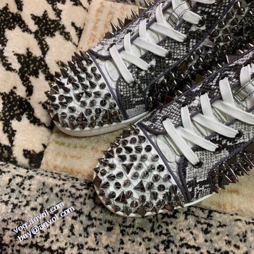 クリスチャンルブタン Christian Louboutin 耐久性に優れ スタッズ 2021秋冬 クリスチャンルブタンコピー ブランド 高機能防滑ソール ハイトップシューズ