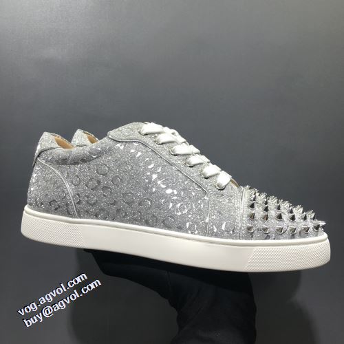 個性的なデザ 2021秋冬 クリスチャンルブタン偽物ブランド クリスチャンルブタン Christian Louboutin フラットシューズ クッション加工 ファッション 人気