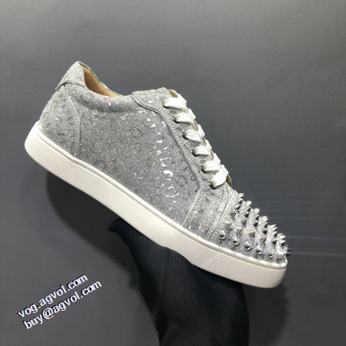 個性的なデザ 2021秋冬 クリスチャンルブタン偽物ブランド クリスチャンルブタン Christian Louboutin フラットシューズ クッション加工 ファッション 人気