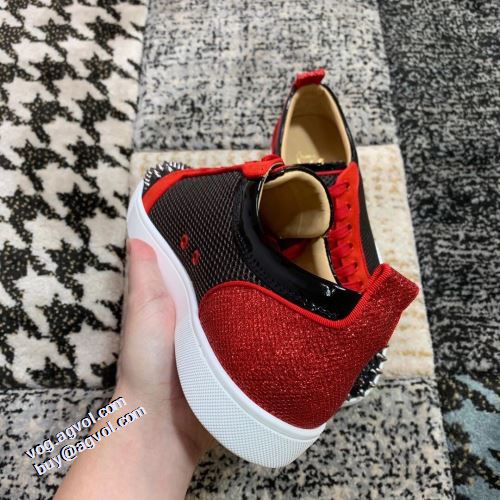 クリスチャンルブタン Christian Louboutin 滑りにくい フラットシューズ 2021秋冬 今買い◎得 クリスチャンルブタンブランド コピー 軽い履き心地