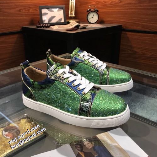 カジュアルシュッズ サイズ豊富 クリスチャンルブタン Christian Louboutin ナチュラルな素材感 フラットシューズ 2021秋冬 クリスチャンルブタンコピー