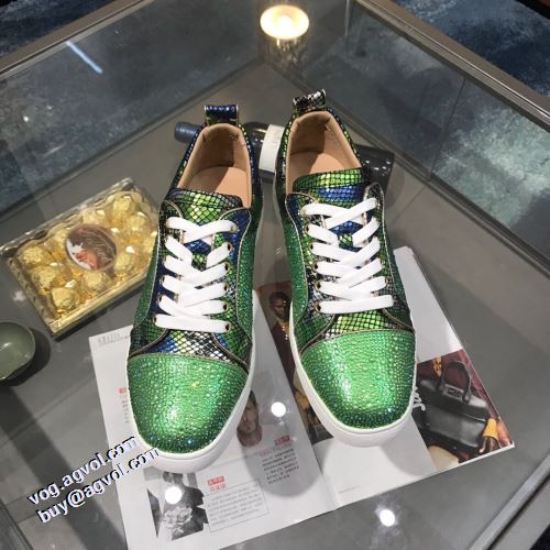 カジュアルシュッズ サイズ豊富 クリスチャンルブタン Christian Louboutin ナチュラルな素材感 フラットシューズ 2021秋冬 クリスチャンルブタンコピー