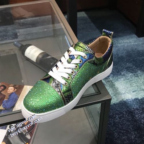 カジュアルシュッズ サイズ豊富 クリスチャンルブタン Christian Louboutin ナチュラルな素材感 フラットシューズ 2021秋冬 クリスチャンルブタンコピー