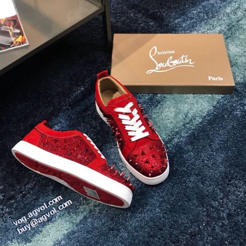 高機能防滑ソール カジュアルシューズ 上品な輝きを放つ形 クリスチャンルブタン Christian Louboutin 2021秋冬 クリスチャンルブタンコピー ブランド