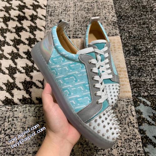 2021秋冬 クリスチャンルブタン Christian Louboutin カジュアルシューズ バイカラー スタイリッシュな印象 スタッズ クリスチャンルブタンスーパーコピー 激安