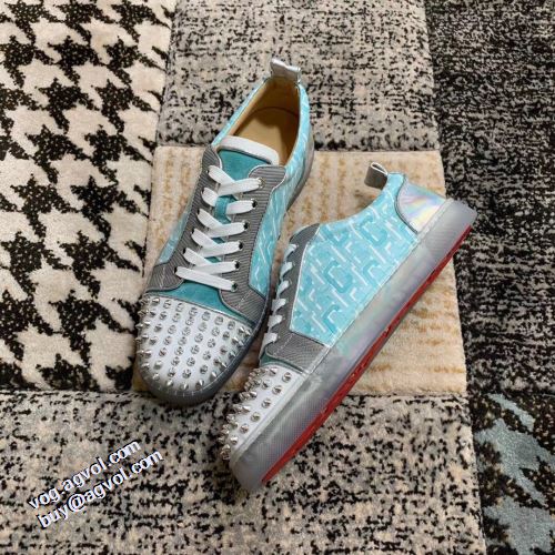 2021秋冬 クリスチャンルブタン Christian Louboutin カジュアルシューズ バイカラー スタイリッシュな印象 スタッズ クリスチャンルブタンスーパーコピー 激安