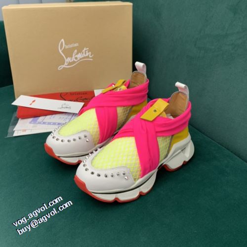 スニーカー 2021秋冬 クリスチャンルブタン偽物ブランド 存在感のある クリスチャンルブタン Christian Louboutin 優しい履き心地 オリジナル