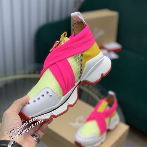 スニーカー 2021秋冬 クリスチャンルブタン偽物ブランド 存在感のある クリスチャンルブタン Christian Louboutin 優しい履き心地 オリジナル