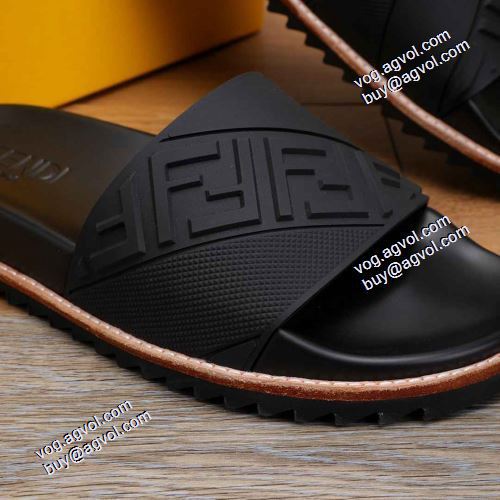 2021春夏 フェンディ FENDI スリッパ フェンディスーパーコピー 激安 靴の滑り止め 軽量で疲れにくい コーデ 機能性も備えたアイテム 着用 