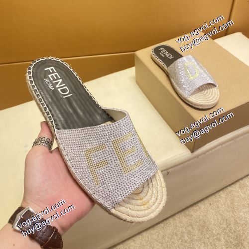 2色可選 2021春夏 フェンディ FENDI スリッパ フェンディスーパーコピー 落ち着いた質感 滑りにくい コスパ最高のプライス 優しい履き心地