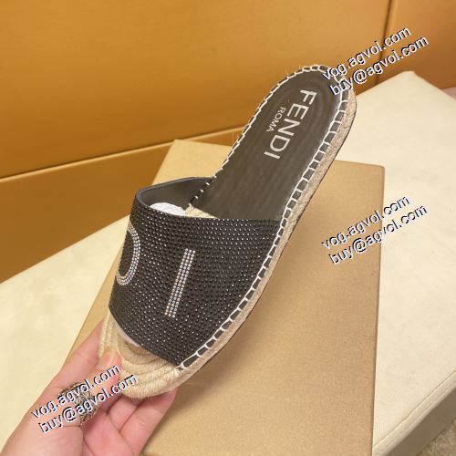 2色可選 2021春夏 フェンディ FENDI スリッパ フェンディスーパーコピー 落ち着いた質感 滑りにくい コスパ最高のプライス 優しい履き心地