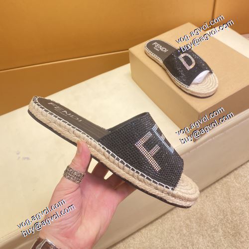 2色可選 2021春夏 フェンディ FENDI スリッパ フェンディスーパーコピー 落ち着いた質感 滑りにくい コスパ最高のプライス 優しい履き心地