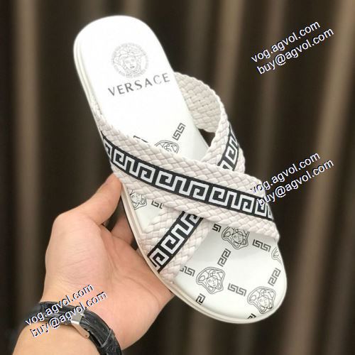 2021春夏 ヴェルサーチVERSACE スリッパ トングサンダル ヴェルサーチブランド コピー ファッション 人気 優しい履き心地 海外限定ライン