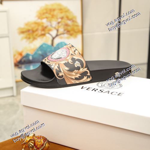 機能性も備えたアイテム コンフォート 2021春夏 ヴェルサーチVERSACE サボサンダル ヴェルサーチ偽物ブランド スリッパ コンフォートサンダル