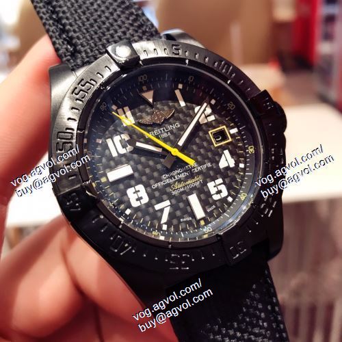 今一番HOTな新品 ブライトリング BREITLINGブランドコピー ミネラルガラス 2021春夏 メンズ 腕時計 自動巻き レジャービジネス 3針クロノグラフ 日付表示 BREITLINGコピー 圧倒的な重厚感
