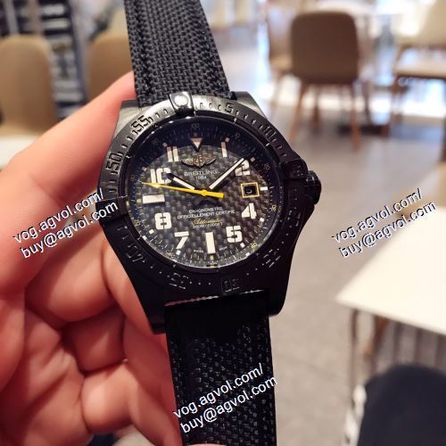 今一番HOTな新品 ブライトリング BREITLINGブランドコピー ミネラルガラス 2021春夏 メンズ 腕時計 自動巻き レジャービジネス 3針クロノグラフ 日付表示 BREITLINGコピー 圧倒的な重厚感