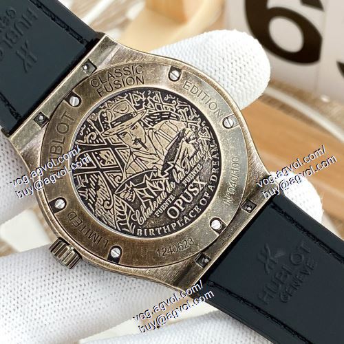機械式（自動巻き）ムーブメント 高級感漂わせる 6色可選 ウブロ HUBLOTコピー 2021春夏 メンズ 腕時計 316ステンレス クラシカル大三針は月相設計を搭載しています
