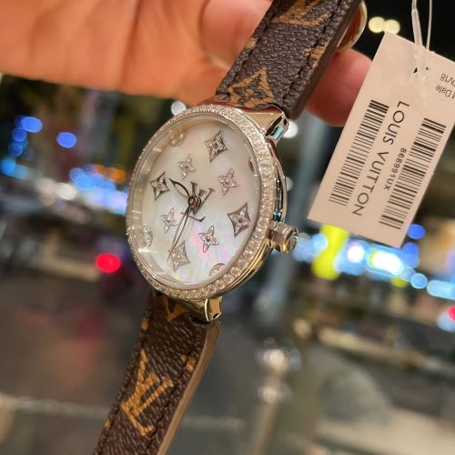 多色選択可 女性用腕時計 ダイヤベゼル 存在感のある 2022早春 ルイ ヴィトン LOUIS VUITTON 牛革布地ベルト ミネラルガラス ルイ ヴィトンブランド コピー