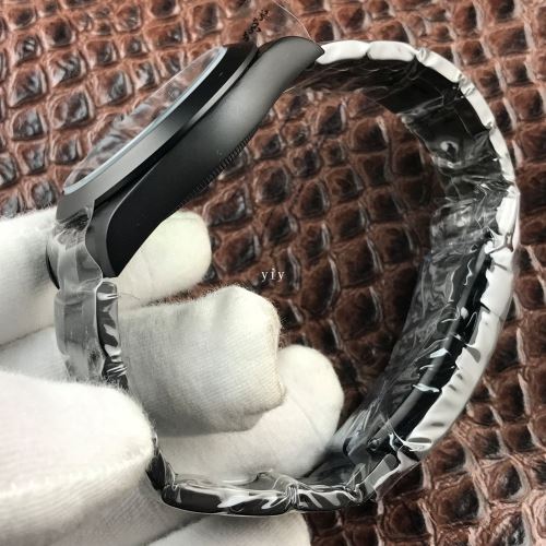 煌びやかな仕上がり スタイリッシュな印象 2021秋冬 ロレックス ROLEX  デザイン ベルト ダイヤなし時計ケー ROLEX偽物ブランド
