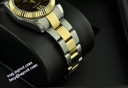 カレンダー機能付き ロレックス ROLEX 上品な輝きを放つ形 2021 黒文字盤 ロレックスブランドコピー 機械式（自動巻き）ムーブメント  使い勝手抜群 コーティングガラス