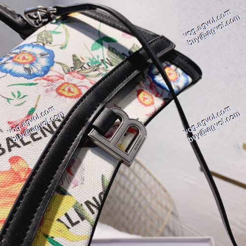  バレンシアガ BALENCIAGA 一味違うケーブル編みが魅力満点 斜め掛けバッグ BALENCIAGAコピー 2021春夏