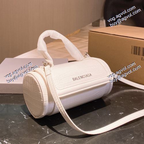  3色可選 BALENCIAGAブランド 偽物 通販 手持ち&ショルダー掛け 高級感溢れるデザイン バレンシアガ BALENCIAGA 2021春夏 斜め掛けバッグ 