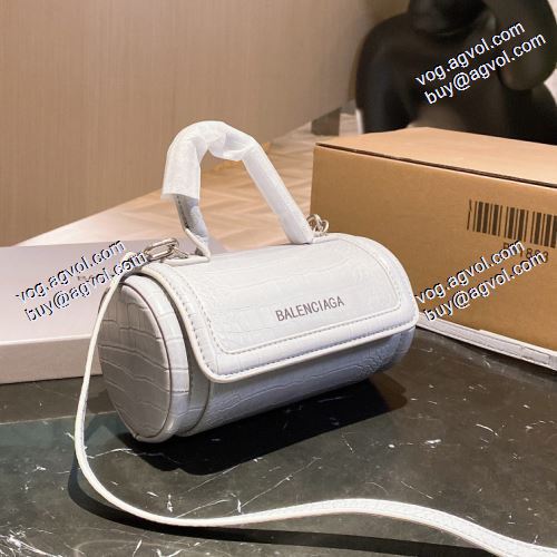  3色可選 BALENCIAGAブランド 偽物 通販 手持ち&ショルダー掛け 高級感溢れるデザイン バレンシアガ BALENCIAGA 2021春夏 斜め掛けバッグ 