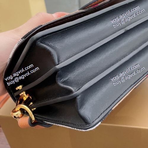  大人っぼい BURBERRYブランド 偽物 通販 2021春夏 肩掛けバッグ / ワンショルダーバッグ 斜め掛けバッグ バーバリー BURBERRY 
