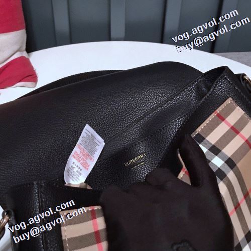 長く愛用できる 2021秋冬 2色可選 バーバリースーパーコピー 斜め掛けバッグ バーバリー BURBERRY ショルダー 調節可能 なめらかな手触りのバッグ メインルーム