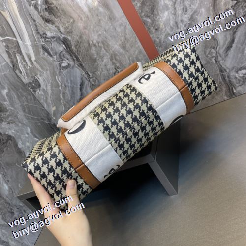2021秋冬 クロエ CHLOE 手持ち&ショルダー掛け クロエ ブランド コピー 圧倒的な高級感  レディースバッグ 収納力のよい ファスナーポケット付