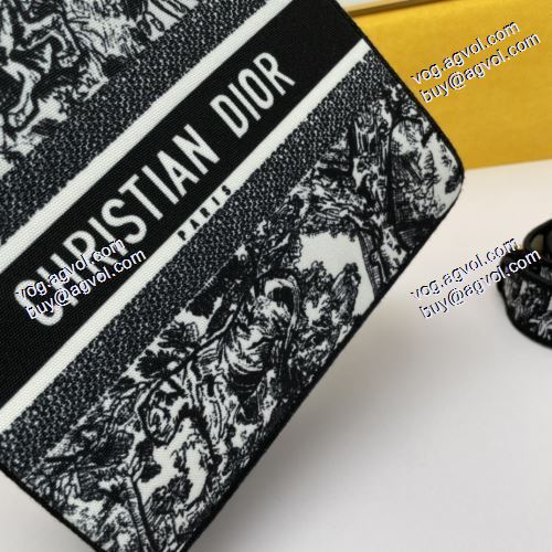  お洒落に魅せる ディオール DIOR 5色可選 2021春夏 DIORコピーブランド ハンドバッグ 高級感を備えている