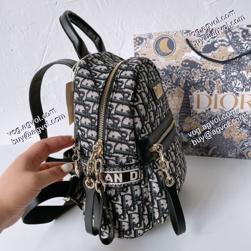  DIOR偽物ブランド 2021春夏 小型 軽量 スタイリッシュな印象 ディオール DIOR リュック、バックパック 