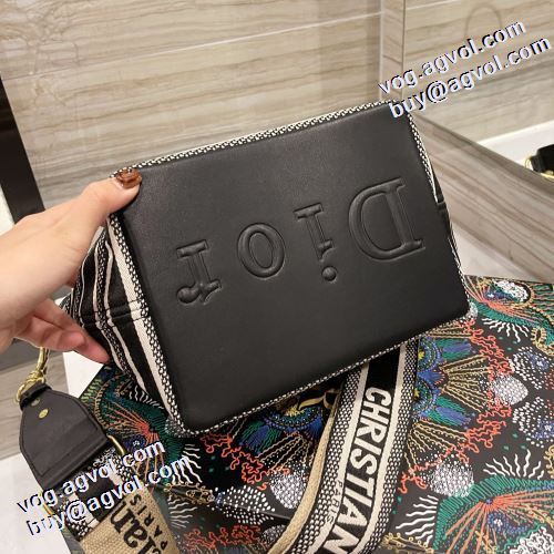 手持ち&ショルダー掛け ディオール DIOR 優しい色合い ディオールコピー ブランド スーツにぴったり シンプル＋多機能 2021秋冬 メインルーム