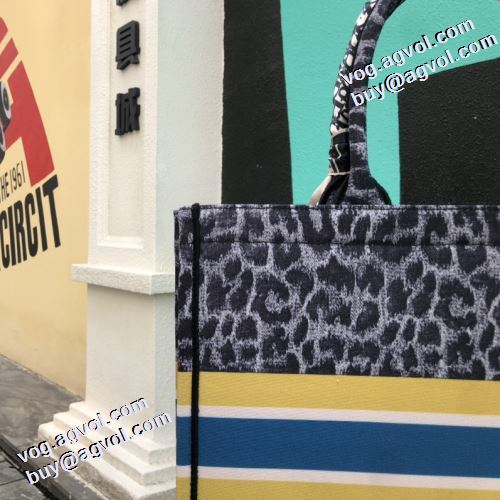 ディオールスーパーコピー オリジナリティに富んだバッグ 2021秋冬 ディオール DIOR ハンドバッグ ショートパンツ 確定となる上品 非凡な容量