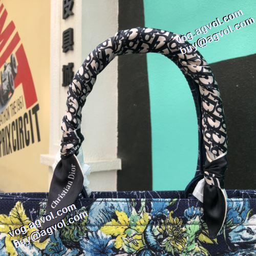 使い勝手のいいバッグ シンプルな外観 ディオールブランドコピー 2021秋冬 ディオール DIOR 優しい色合い メインルーム 贈り物 ショルダーバッグ