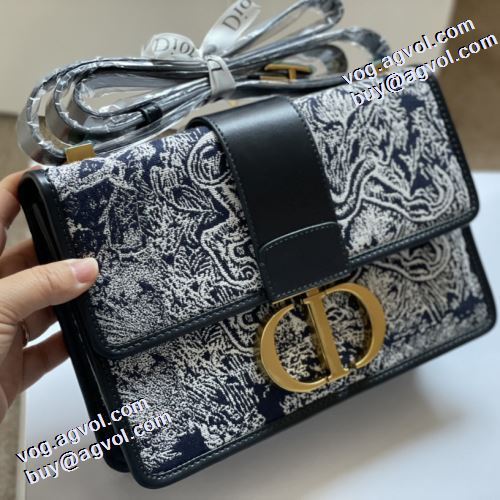 2021秋冬 ディオール DIOR 斜め掛けバッグショルダーベルト付 一番人気の新作はこれ ディオールスーパーコピー 代引 小型 軽量 モノグラム