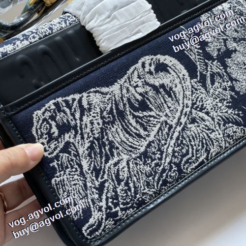 2021秋冬 ディオール DIOR 斜め掛けバッグショルダーベルト付 一番人気の新作はこれ ディオールスーパーコピー 代引 小型 軽量 モノグラム