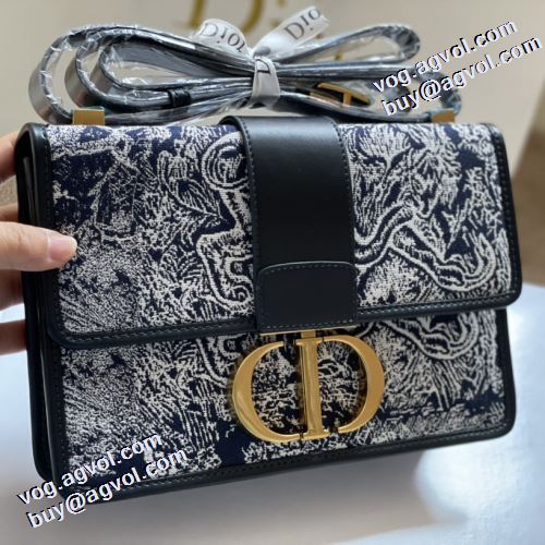 2021秋冬 ディオール DIOR 斜め掛けバッグショルダーベルト付 一番人気の新作はこれ ディオールスーパーコピー 代引 小型 軽量 モノグラム