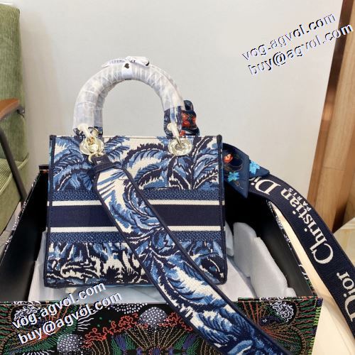 ディオール DIOR サイズ豊富 ディオールブランドスーパーコピー 手持ち&ショルダー掛け ファスナーポケット付 2021秋冬 ヴェルニ
