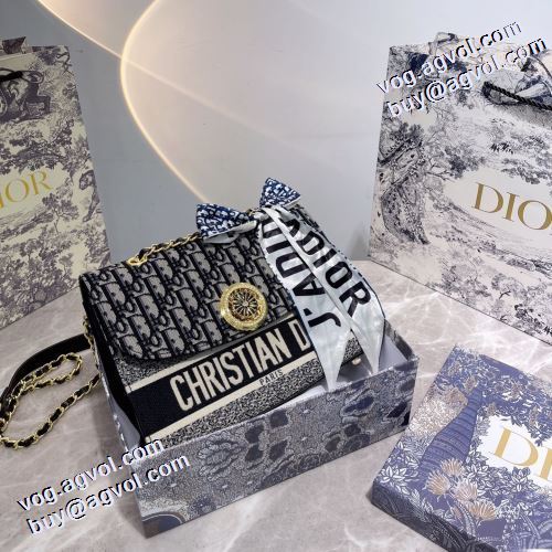 斜め掛けバッグ ディオールコピー 3色可選 2021秋冬 ランキング1位 ディオール DIOR 圧倒的な高級感 スタイリッシュな印象