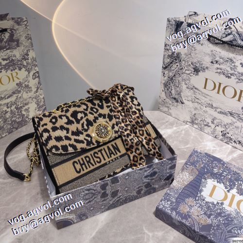 斜め掛けバッグ ディオールコピー 3色可選 2021秋冬 ランキング1位 ディオール DIOR 圧倒的な高級感 スタイリッシュな印象