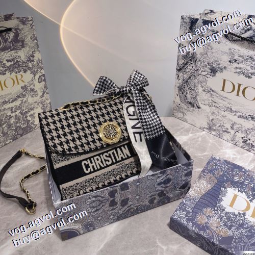 斜め掛けバッグ ディオールコピー 3色可選 2021秋冬 ランキング1位 ディオール DIOR 圧倒的な高級感 スタイリッシュな印象
