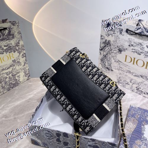 斜め掛けバッグ ディオールコピー 3色可選 2021秋冬 ランキング1位 ディオール DIOR 圧倒的な高級感 スタイリッシュな印象