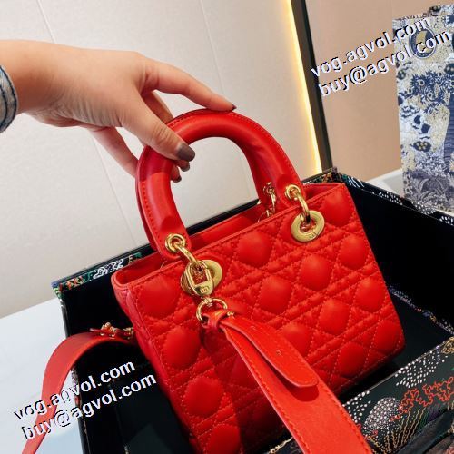 ディオール DIOR 数に限りがある ディオールコピー ブランド なめらかな手触りのバッグ 手持ち&ショルダー掛け 2021秋冬 4色可選